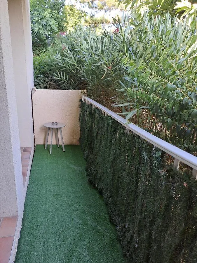 T2 A 2Min Du Centre +Parking Apartment L'Isle-sur-la-Sorgue 0*,