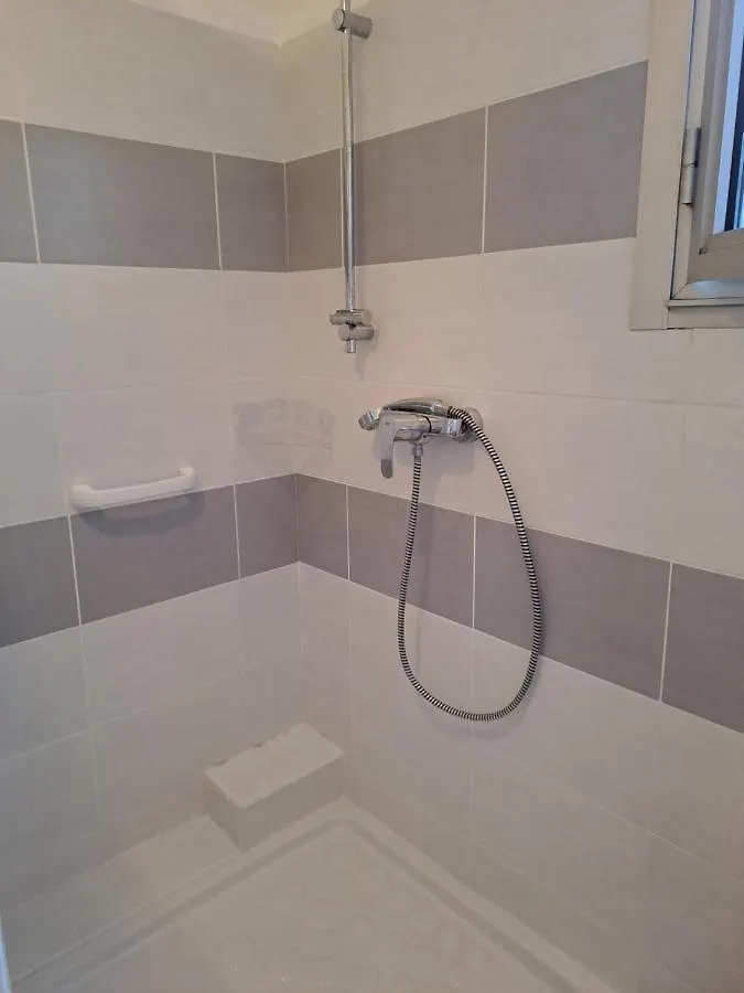 T2 A 2Min Du Centre +Parking Apartment L'Isle-sur-la-Sorgue France